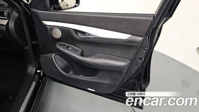 Infiniti QX50 2019 — Photo 18/30