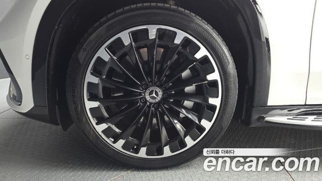Mercedes-Benz EQS SUV 2023 — ფოტო 5/36