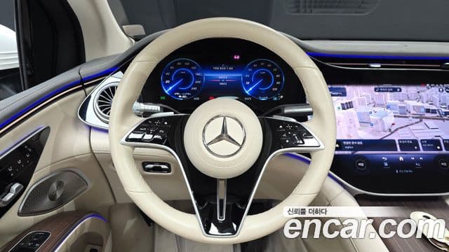 Mercedes-Benz EQS SUV 2023 — ფოტო 3/36