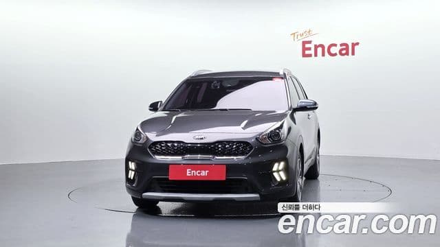 Kia Niro 2020 — Фото 3/20