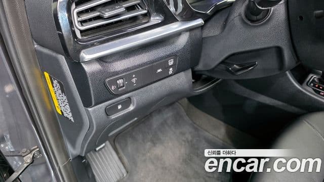 Kia Niro 2020 — Фото 16/20