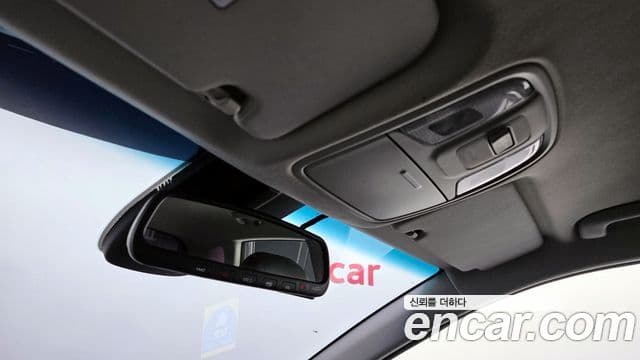 Kia Niro 2020 — Фото 18/20