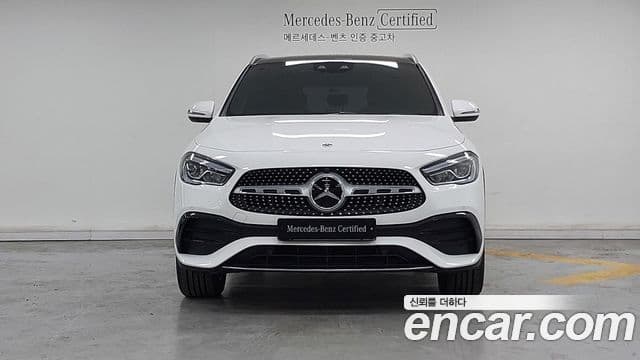 Mercedes-Benz GLA-Class 2023 — фото 2 из 20
