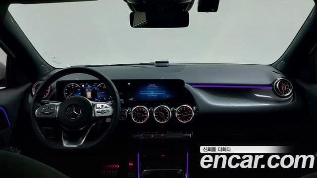 Mercedes-Benz GLA-Class 2023 — ფოტო 6/20