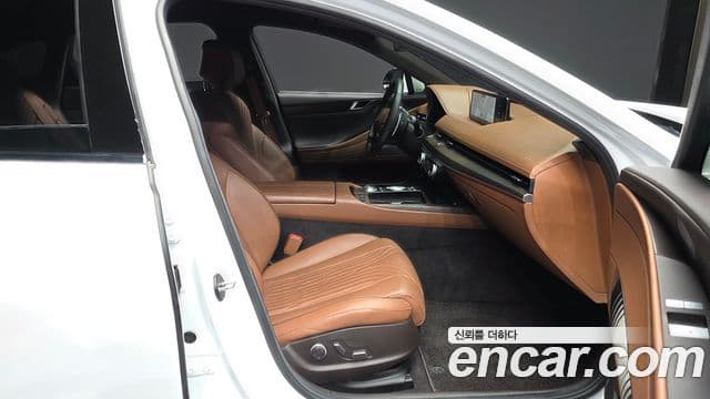Genesis Electrified G80 2020 — Şəkil 11/20