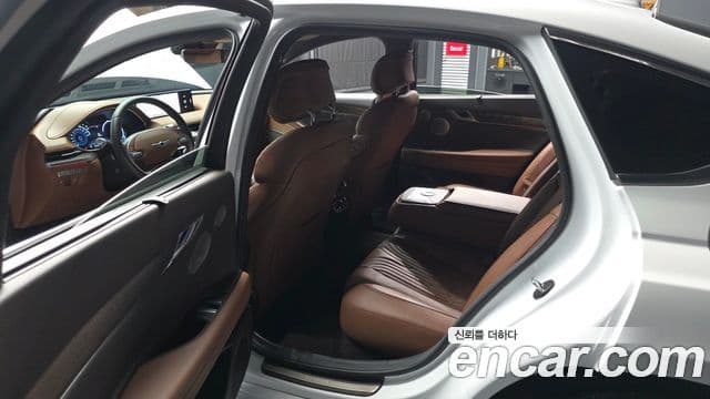 Genesis G80 2020 — Photo 9/31