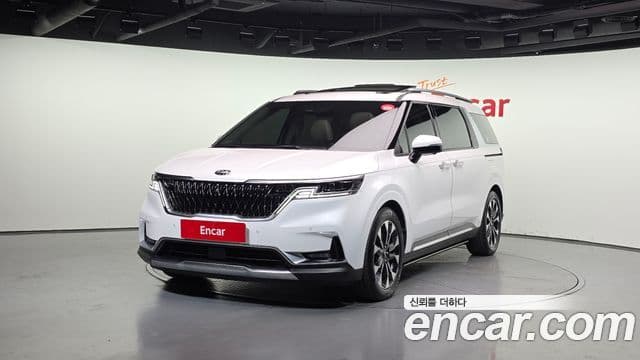 Kia Carnival 2021 — ფოტო 1/20