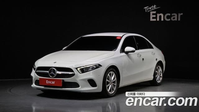 Mercedes-Benz A-Class 2020 — Photo 15/20