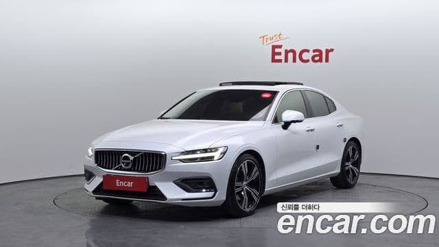 Volvo S60 2020 — Şəkil 1/20