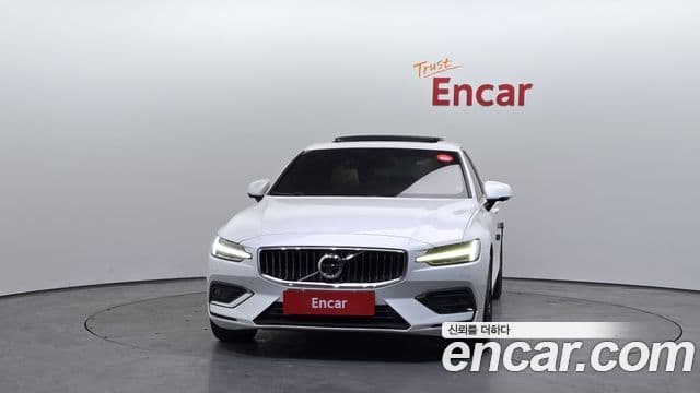 Volvo S60 2020 — ფოტო 3/20