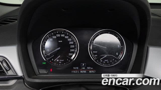 BMW X1 2018 — Photo 28/32