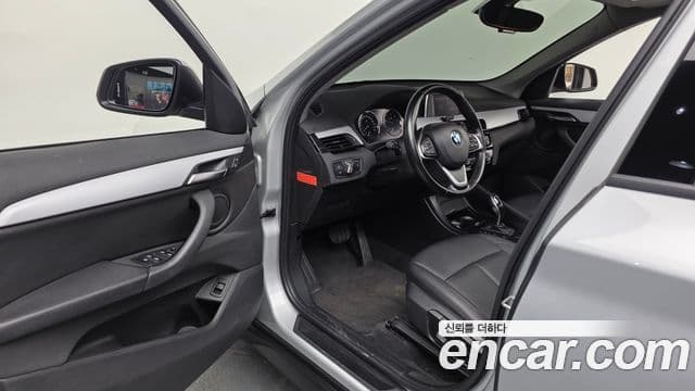BMW X1 2018 — Photo 24/32