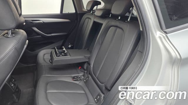 BMW X1 2018 — Photo 29/32