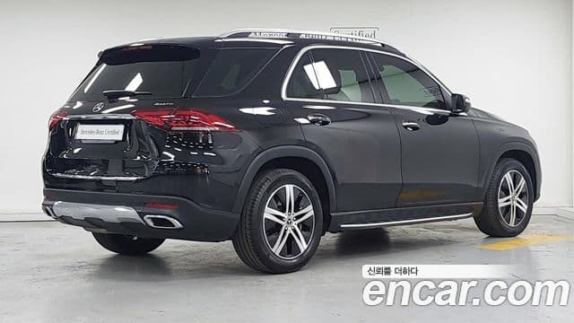Mercedes-Benz GLE-Class 2020 — ფოტო 1/20