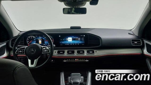 Mercedes-Benz GLE-Class 2020 — ფოტო 9/20