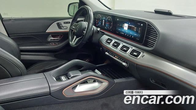 Mercedes-Benz GLE-Class 2020 — ფოტო 7/20