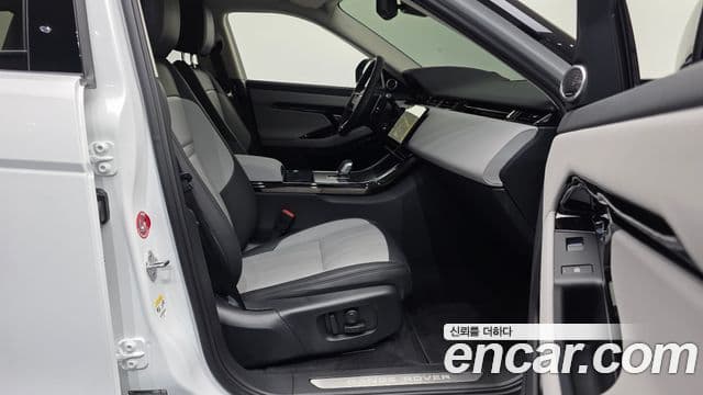 Land Rover Range Rover Evoque 2025 — Фото 3/20