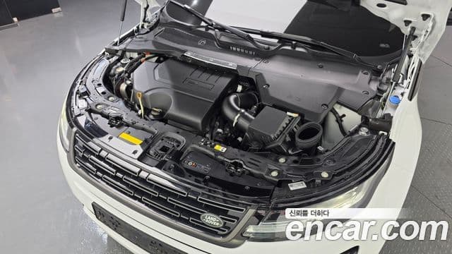 Land Rover Range Rover Evoque 2025 — Фото 10/20