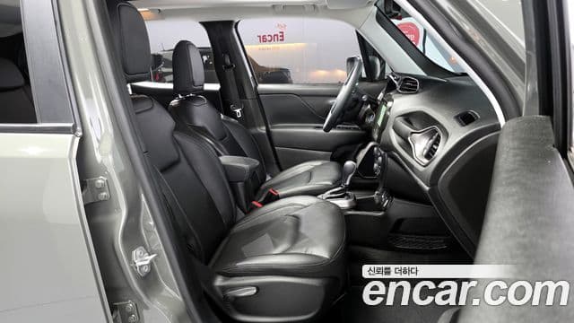Jeep Renegade 2022 — Şəkil 11/20