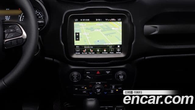 Jeep Renegade 2022 — фото 14 из 20