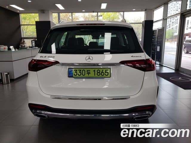 Mercedes-Benz GLE-Class 2025 — Photo 14/17