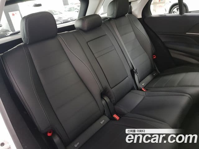 Mercedes-Benz GLE-Class 2025 — Photo 11/17