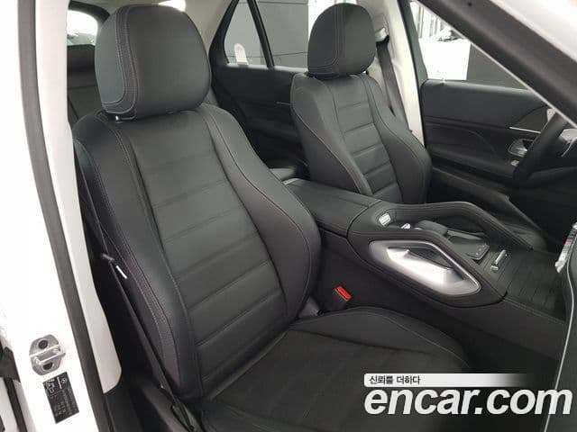Mercedes-Benz GLE-Class 2025 — Photo 17/17