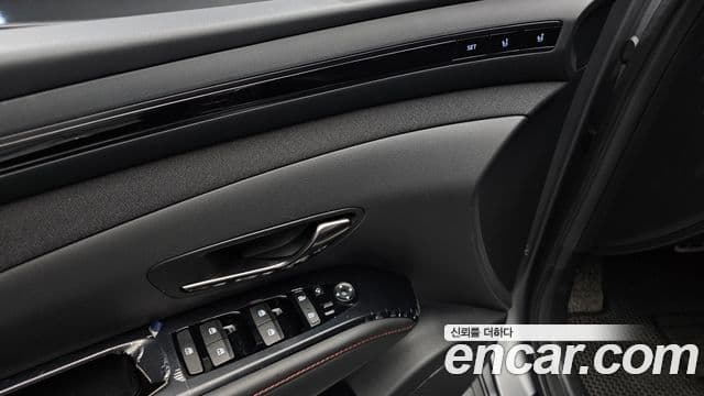 Hyundai Tucson Hybrid 2023 — Photo 9/20