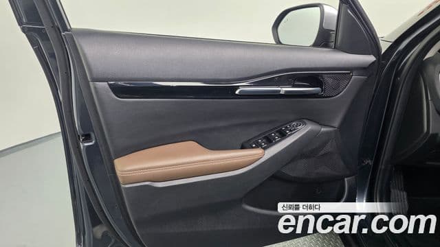 Kia Seltos 2022 — Photo 2/35