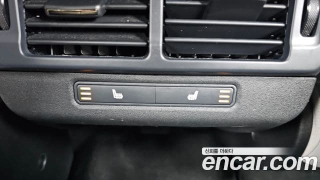 Land Rover Range Rover Evoque 2025 — Şəkil 18/20