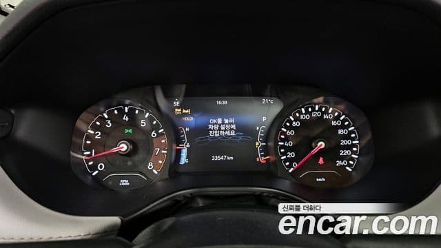 Jeep Compass 2022 — ფოტო 6/20