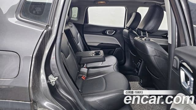 Jeep Compass 2022 — ფოტო 12/20