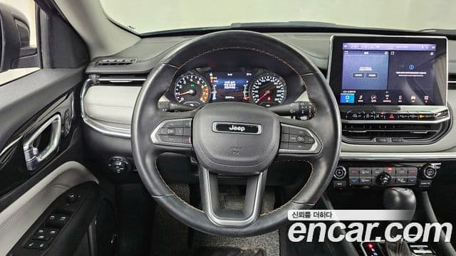 Jeep Compass 2022 — ფოტო 13/20