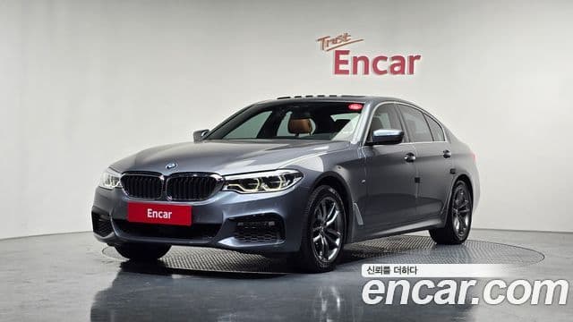 BMW 5 Series 2018 — Photo 12/20