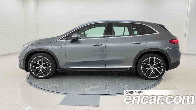 Mercedes-Benz EQE SUV 2025 — ფოტო 10/20