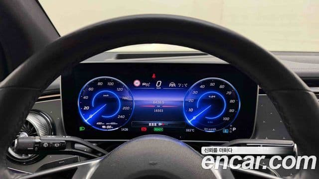 Mercedes-Benz EQE SUV 2025 — ფოტო 18/20