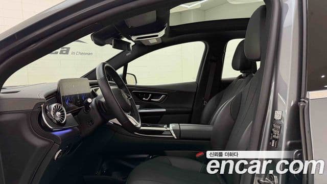 Mercedes-Benz EQE SUV 2025 — ფოტო 14/20