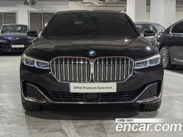 BMW 7 Series 2021 — ფოტო 2/20