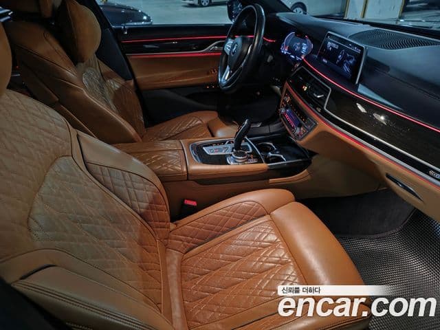 BMW 7 Series 2021 — ფოტო 12/20