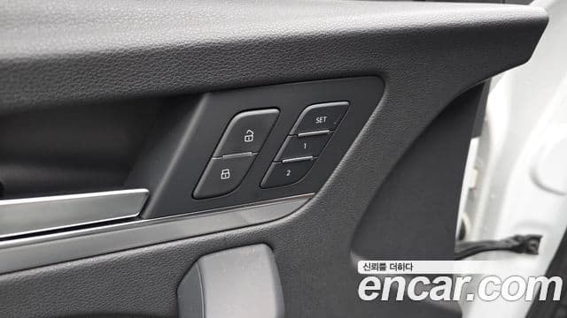 Audi Q5 2023 — Фото 18/20