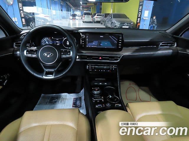 Kia K5 2020 — ფოტო 4/20