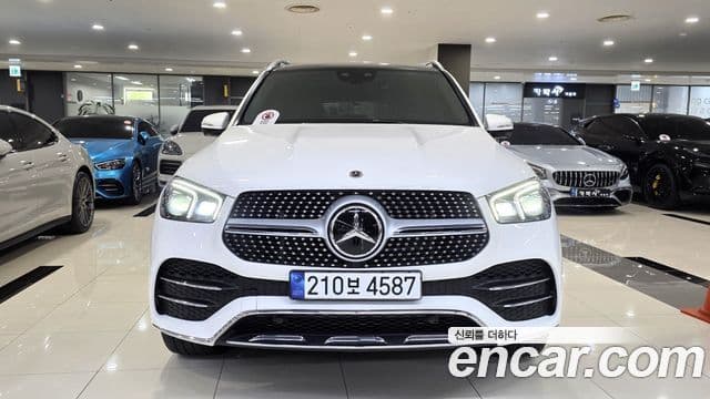 Mercedes-Benz GLE-Class 2023 — Photo 13/20