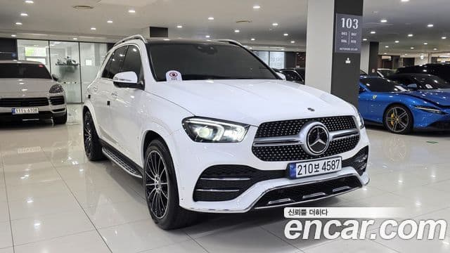 Mercedes-Benz GLE-Class 2023 — Photo 18/20