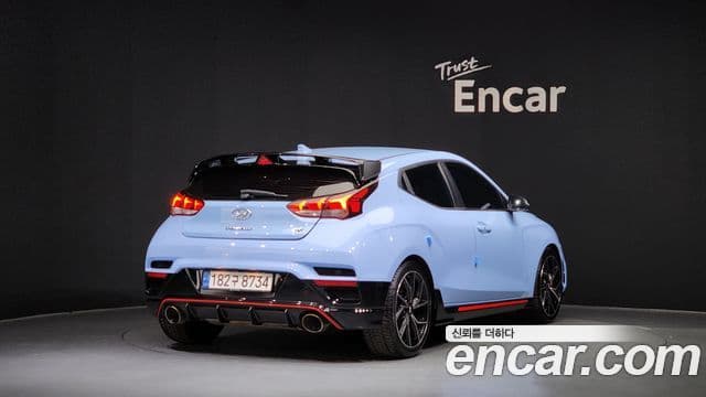Hyundai Veloster 2022 — фото 2 из 20