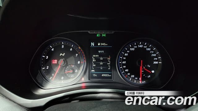 Hyundai Veloster 2022 — фото 8 из 20