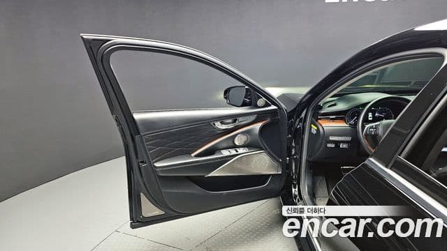 Kia The K9 2019 — Photo 8/38