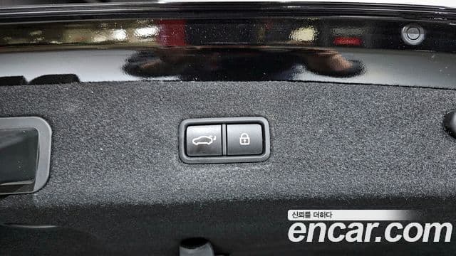 Kia The K9 2019 — Photo 16/38