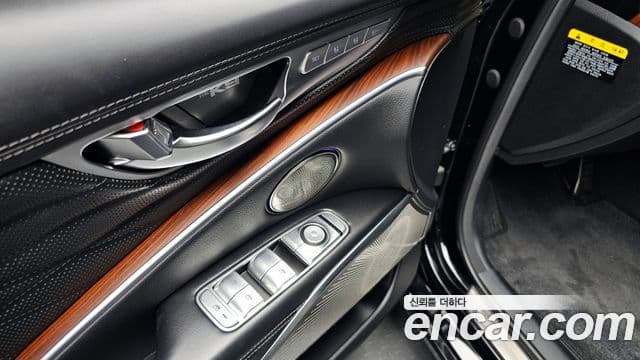 Kia The K9 2019 — Photo 14/38