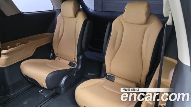 Kia Carnival 2023 — Фото 11/20
