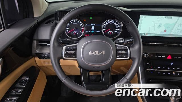 Kia Carnival 2023 — Фото 14/20